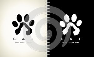 Kočka a packa vytisknout označení organizace nebo instituce vektor. zvíře ilustrace 